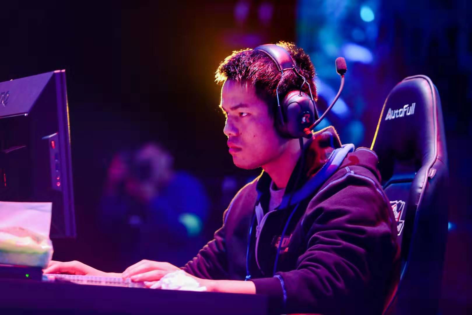 在前九洞抓 在前九洞抓