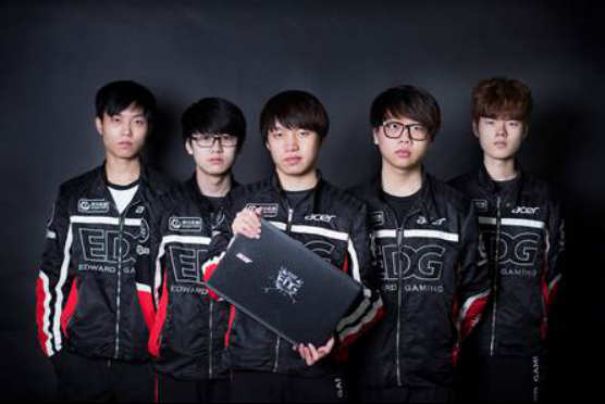 并在11场 并在11场