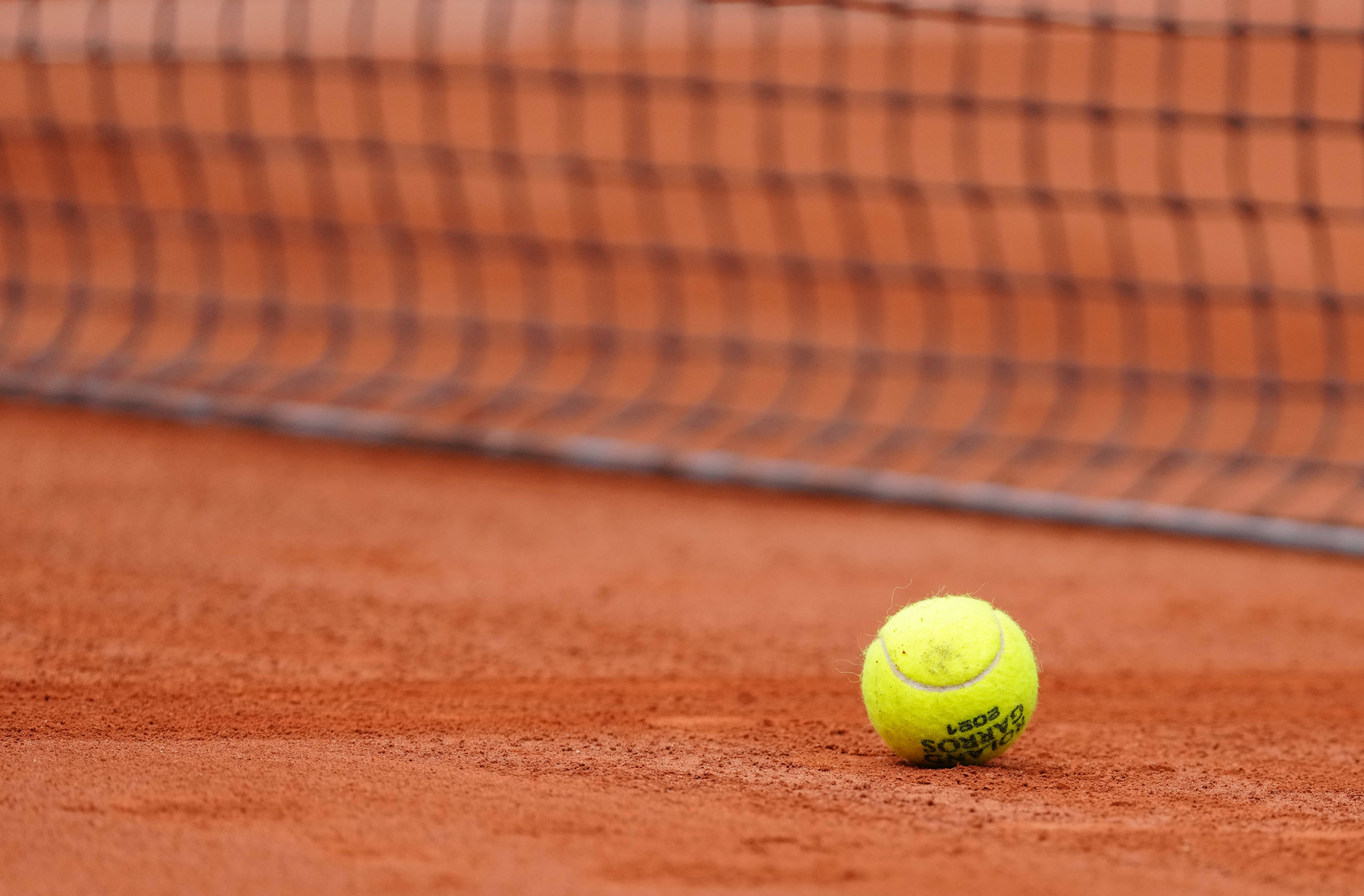 练俊杰巴黎 练俊杰巴黎