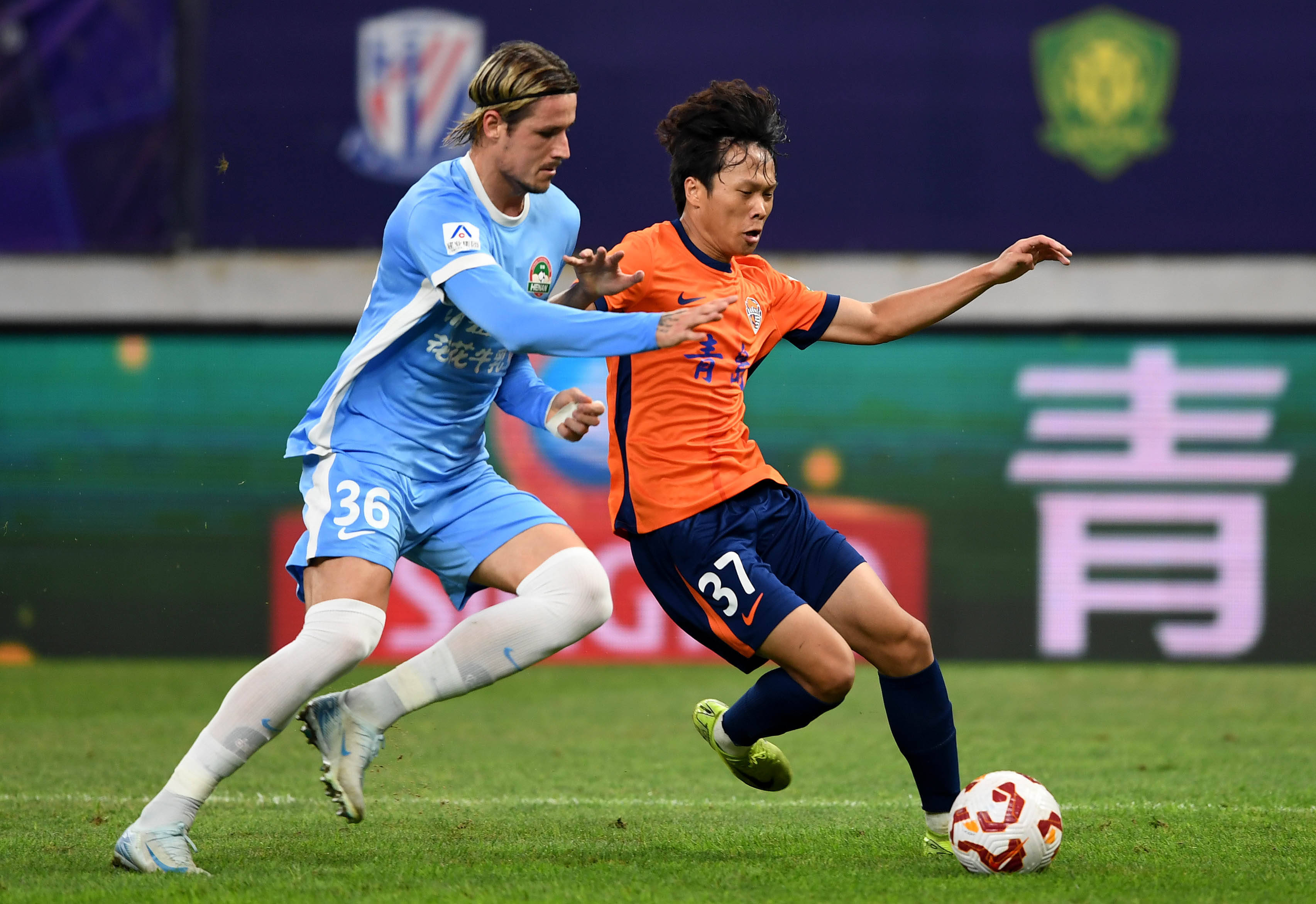 弯道低位身 弯道低位身